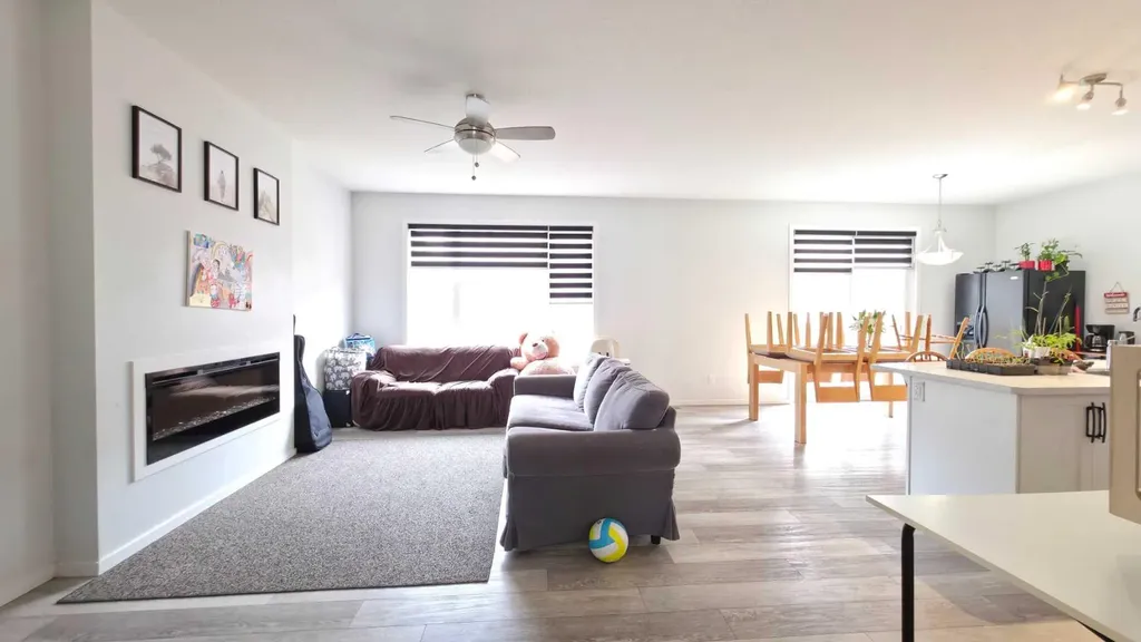 113 Cityspring Manor NE Calgary AB T3N1Z8