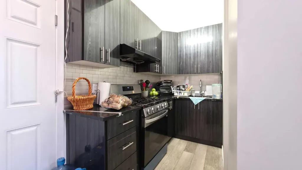 113 Cityspring Manor NE Calgary AB T3N1Z8