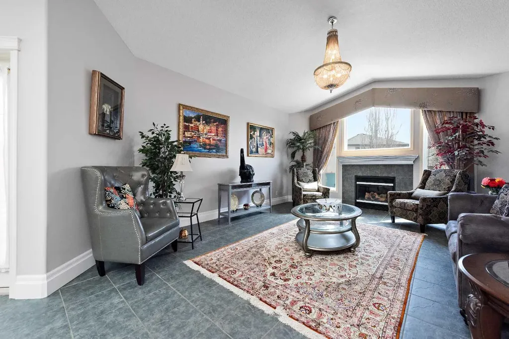 131 Invermere Close Chestermere AB T1X1L3