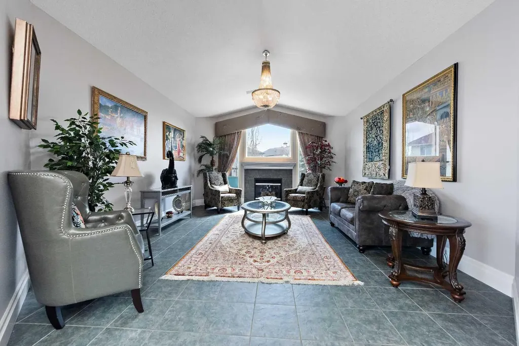 131 Invermere Close Chestermere AB T1X1L3