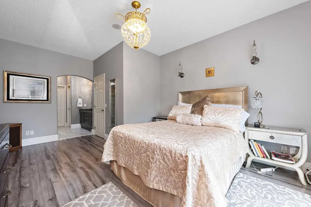 131 Invermere Close Chestermere AB T1X1L3