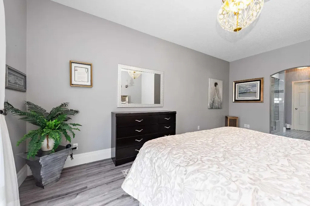 131 Invermere Close Chestermere AB T1X1L3