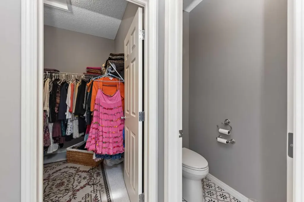 131 Invermere Close Chestermere AB T1X1L3