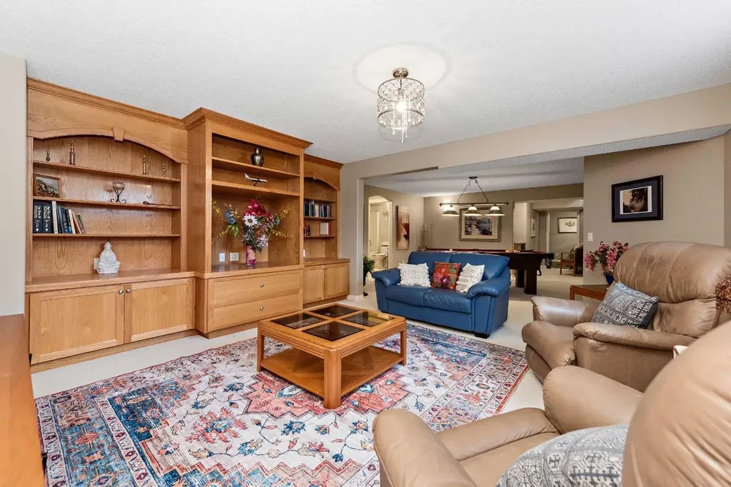 131 Invermere Close Chestermere AB T1X1L3