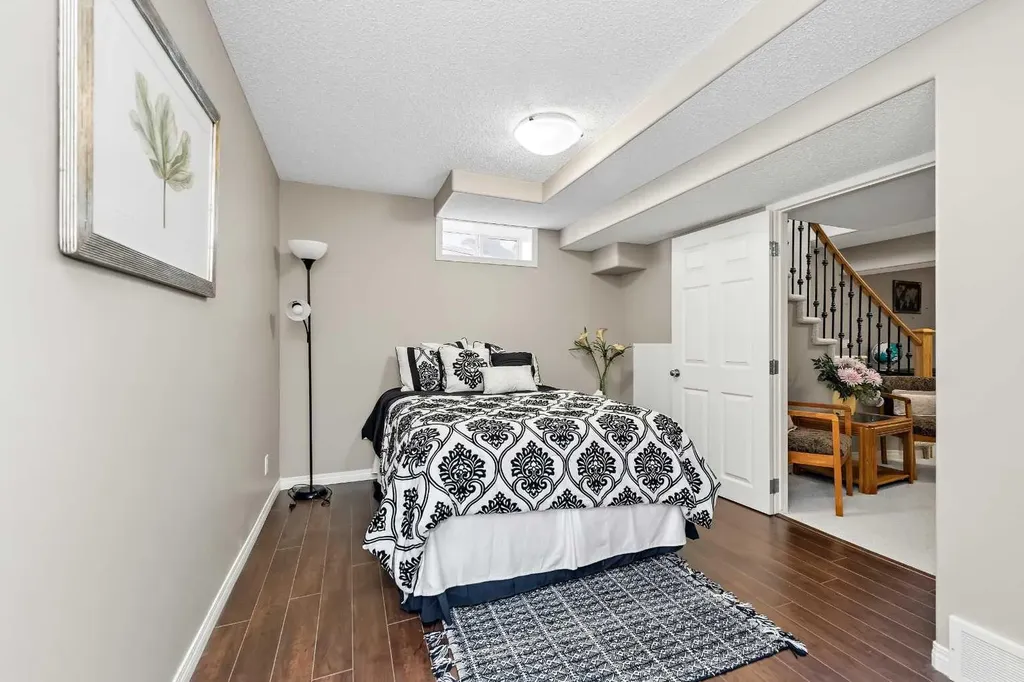 131 Invermere Close Chestermere AB T1X1L3
