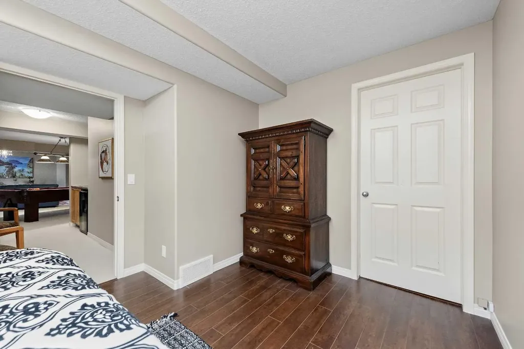 131 Invermere Close Chestermere AB T1X1L3