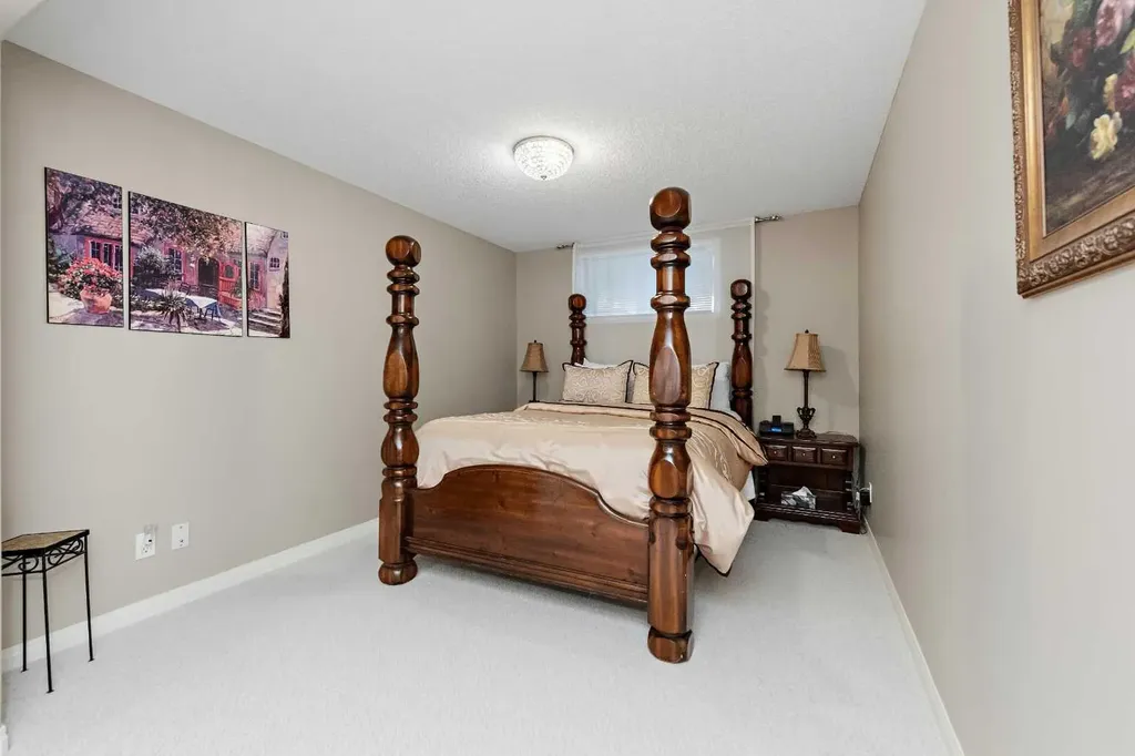 131 Invermere Close Chestermere AB T1X1L3