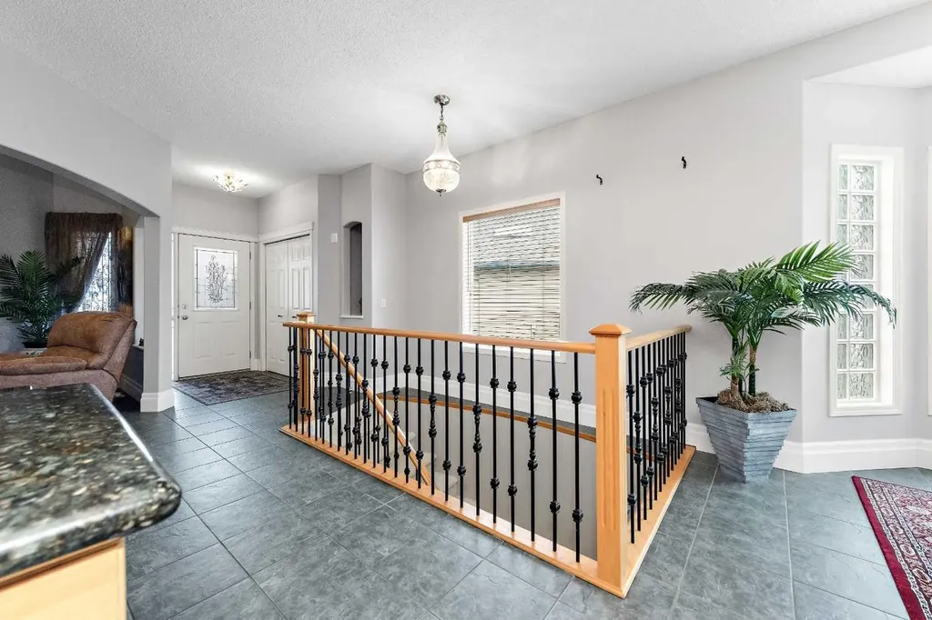 131 Invermere Close Chestermere AB T1X1L3
