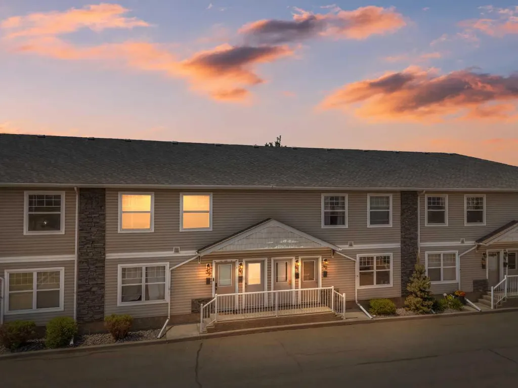 20 Jacobs Close Red Deer AB T4P4E1