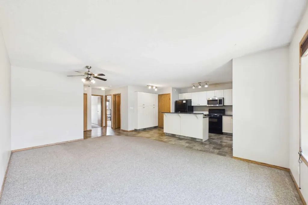 20 Jacobs Close Red Deer AB T4P4E1