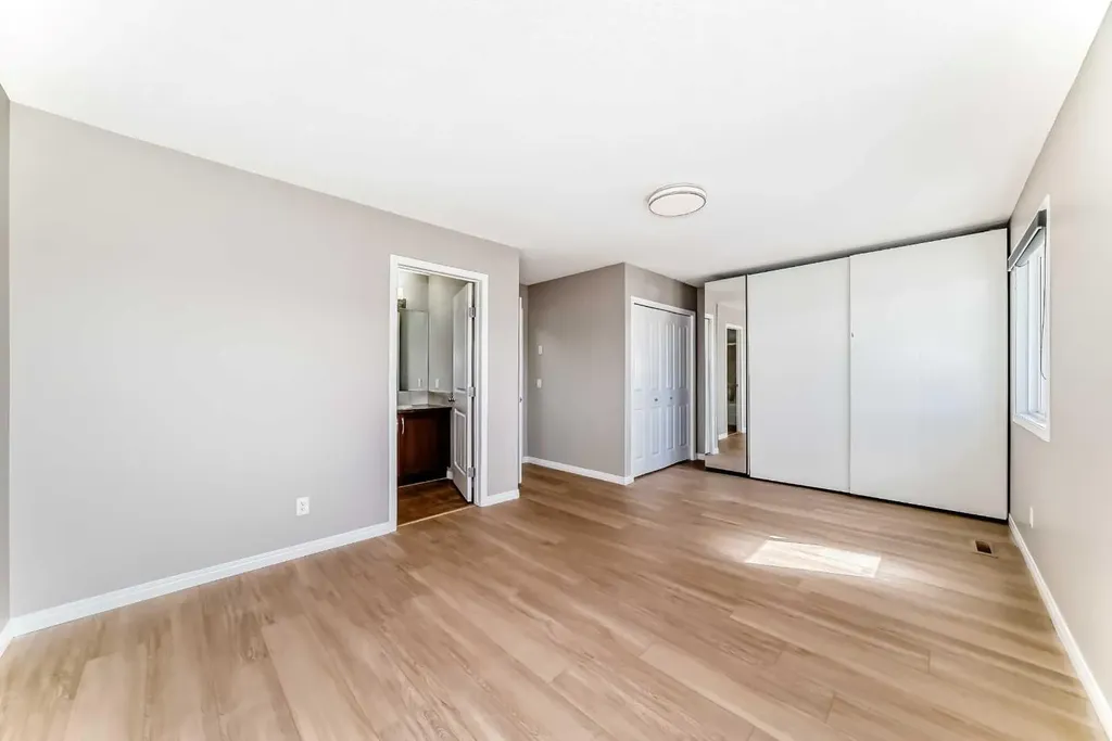 8407 Saddlebrook Drive NE Calgary AB T3J0P9