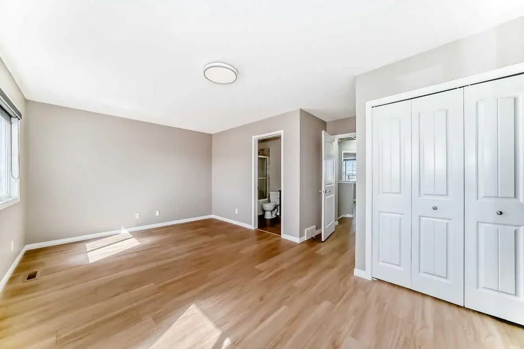 8407 Saddlebrook Drive NE Calgary AB T3J0P9