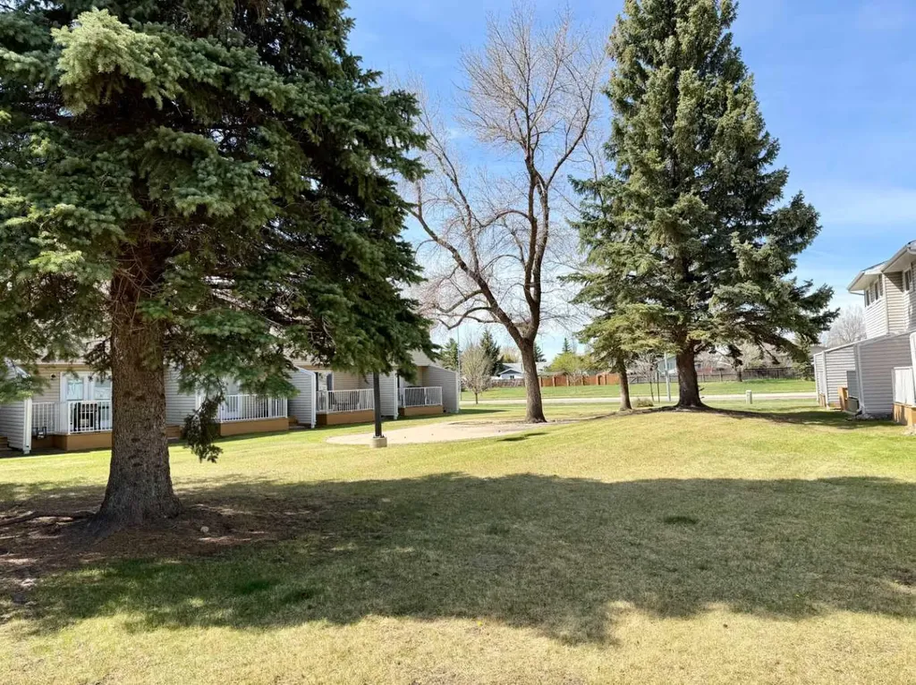 55 Lemoyne Crescent W Lethbridge AB T1K4J7