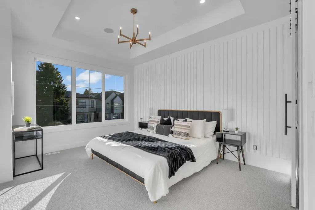 614 22 Avenue NE Calgary AB T2E 1V2