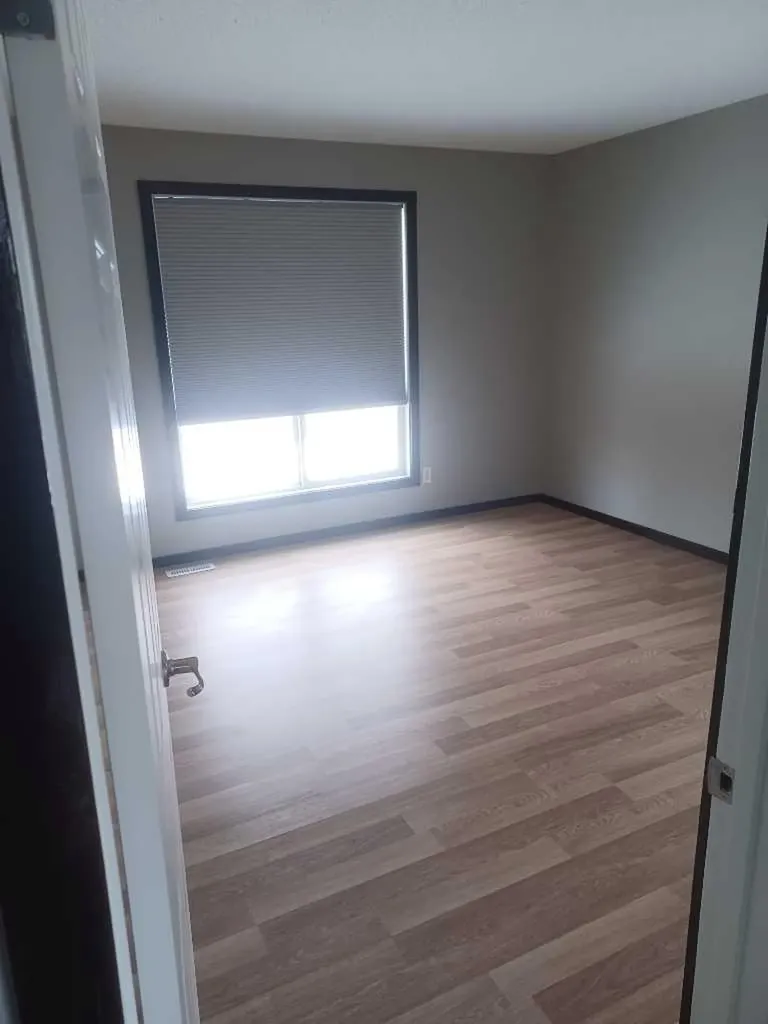5425 Pensacola Crescent SE Calgary AB T2A 2G7