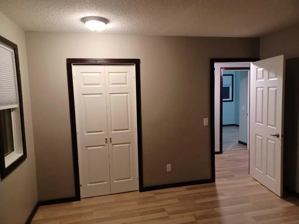 5425 Pensacola Crescent SE Calgary AB T2A 2G7