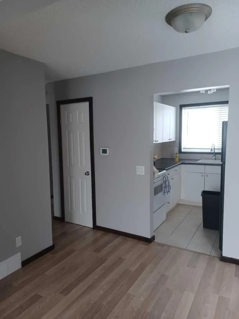 5425 Pensacola Crescent SE Calgary AB T2A 2G7