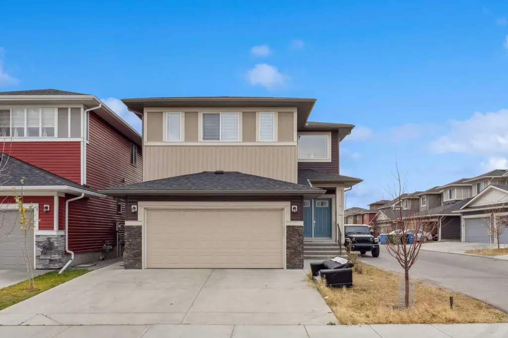 118 Saddlestone Park NE Calgary AB T3J 0Z4