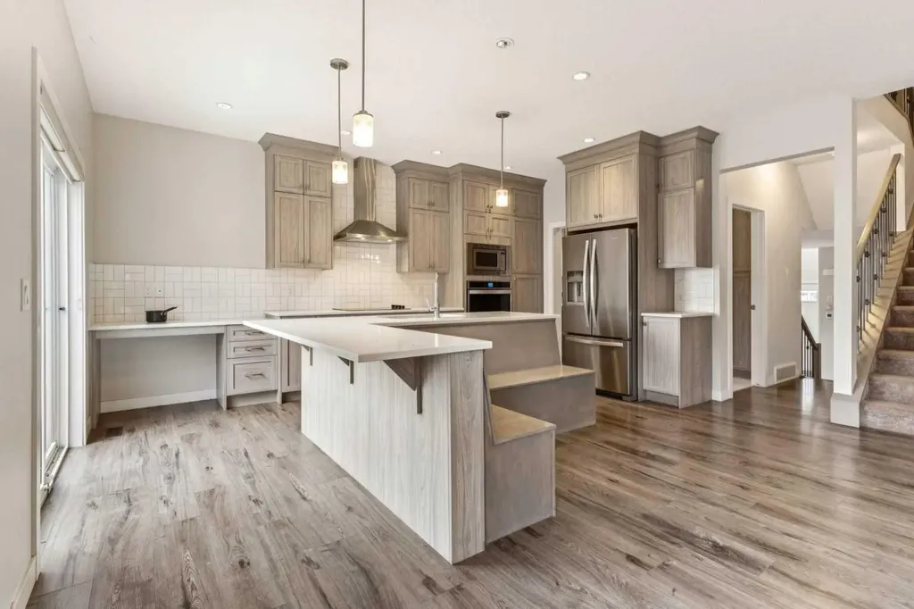 118 Saddlestone Park NE Calgary AB T3J 0Z4