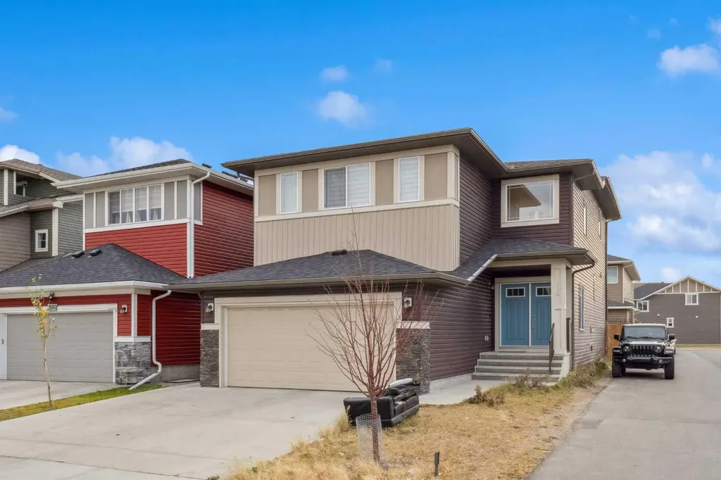118 Saddlestone Park NE Calgary AB T3J 0Z4