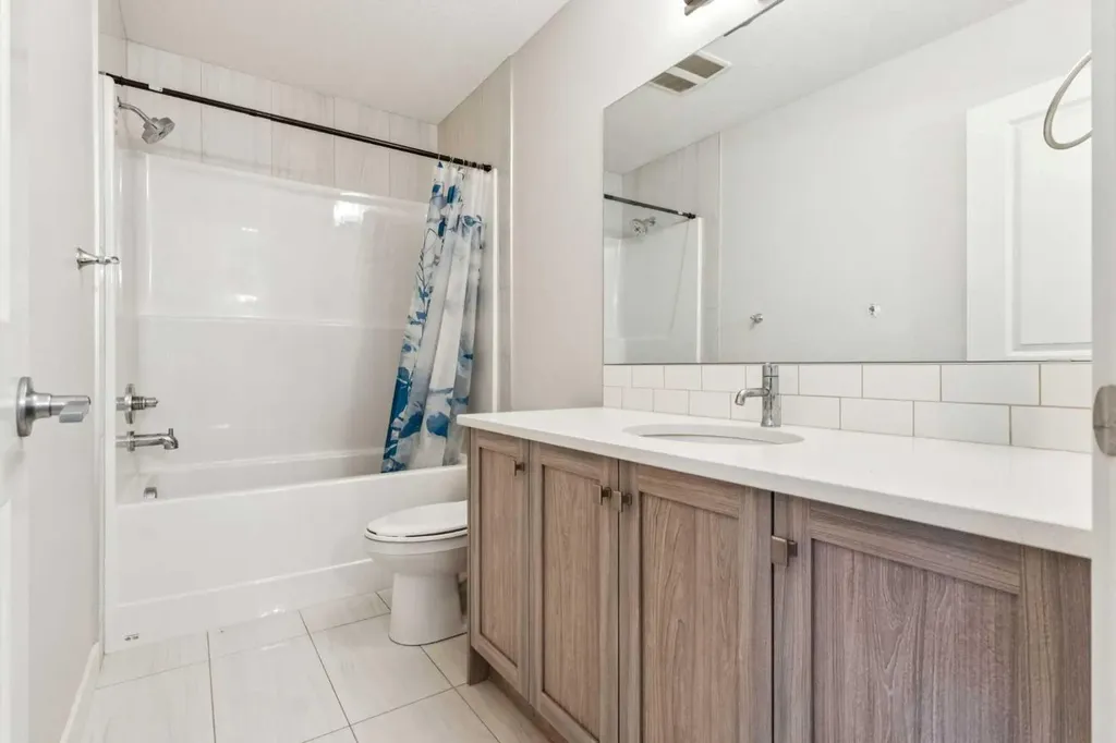 118 Saddlestone Park NE Calgary AB T3J 0Z4