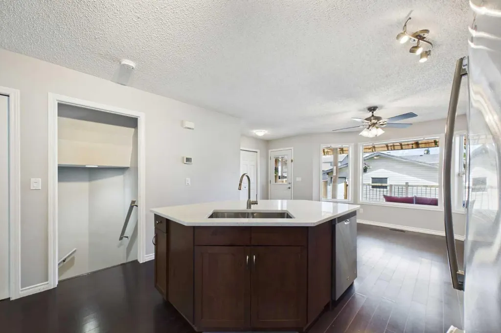 159 Cranberry Green SE Calgary AB T3M 1L3