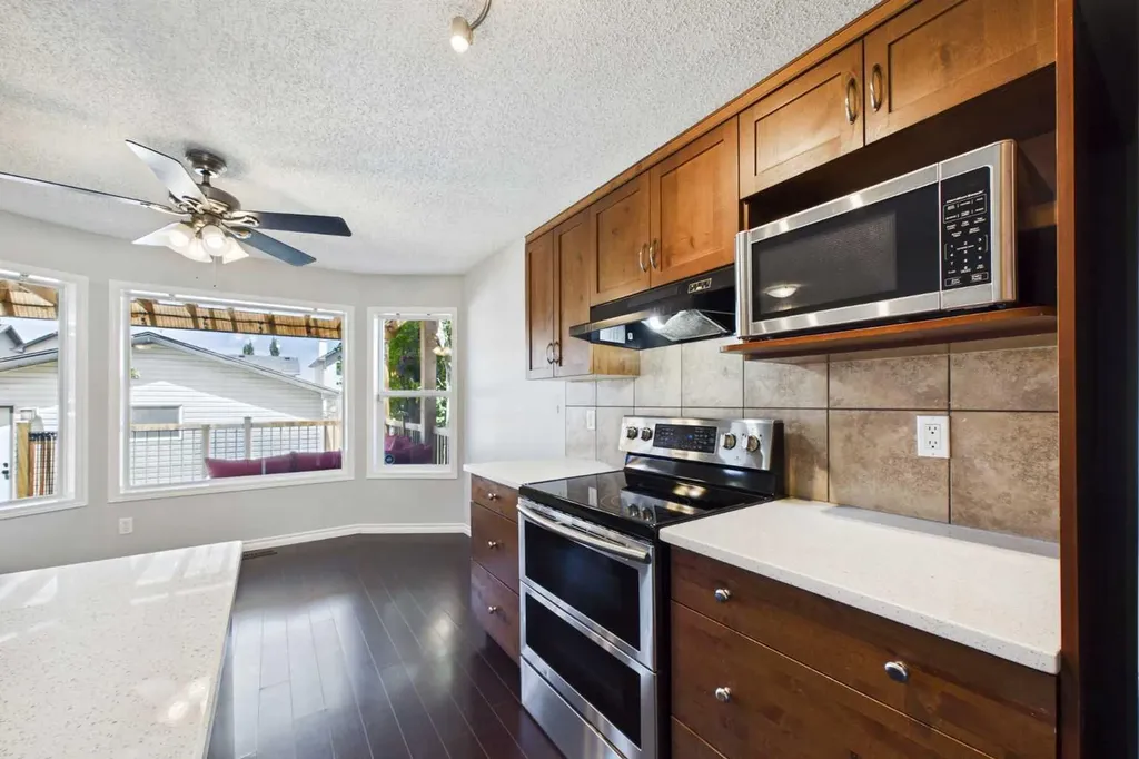 159 Cranberry Green SE Calgary AB T3M 1L3