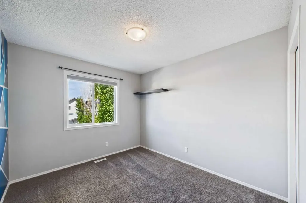 159 Cranberry Green SE Calgary AB T3M 1L3