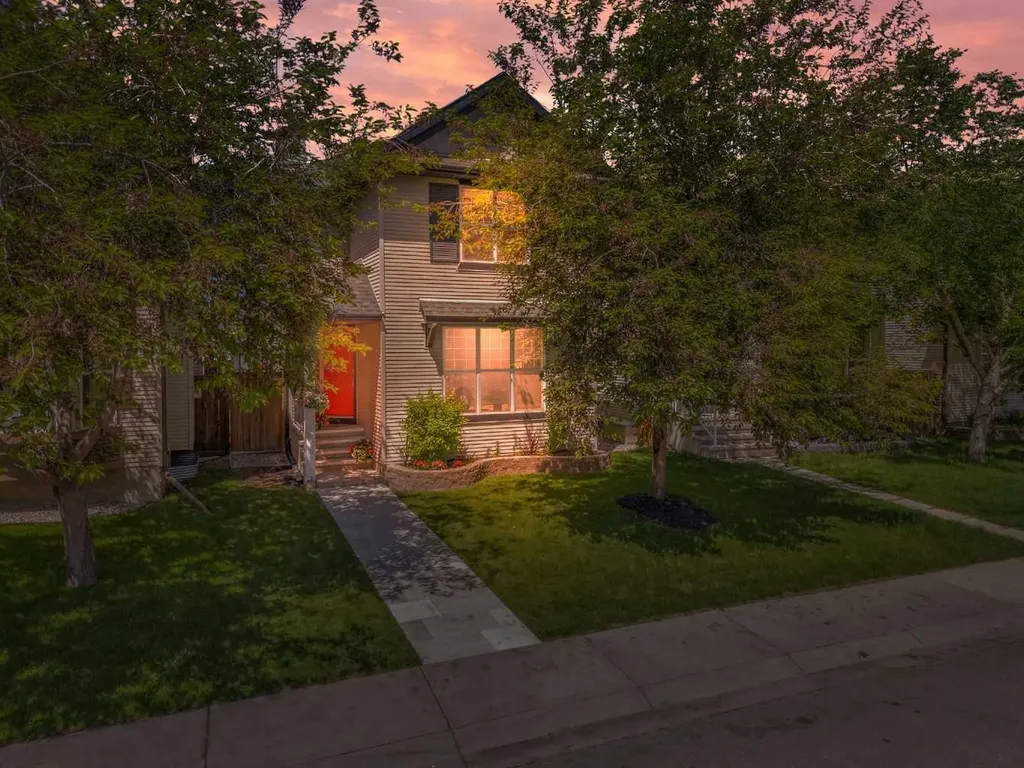 159 Cranberry Green SE Calgary AB T3M 1L3