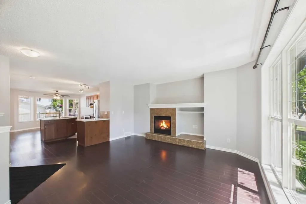 159 Cranberry Green SE Calgary AB T3M 1L3