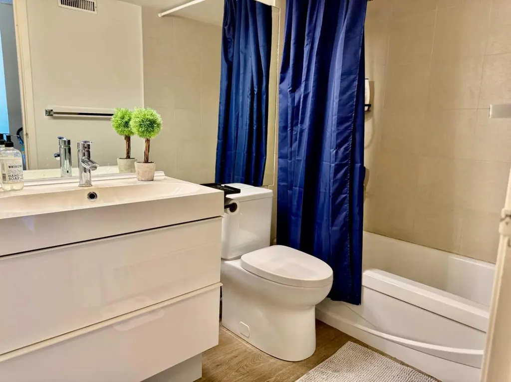221 6 Avenue SE Calgary AB T3G 4Z9