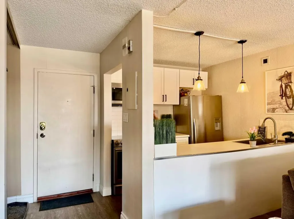 221 6 Avenue SE Calgary AB T3G 4Z9