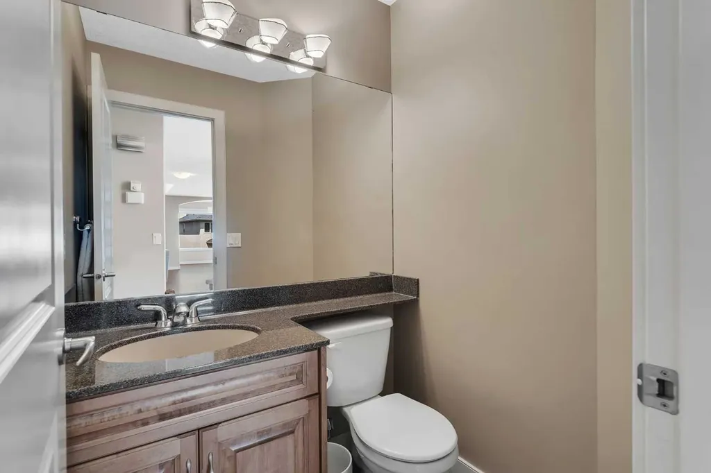 273 Everglade Circle SW Calgary AB T2Y 4M8
