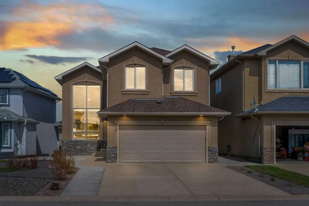 273 Everglade Circle SW Calgary AB T2Y 4M8