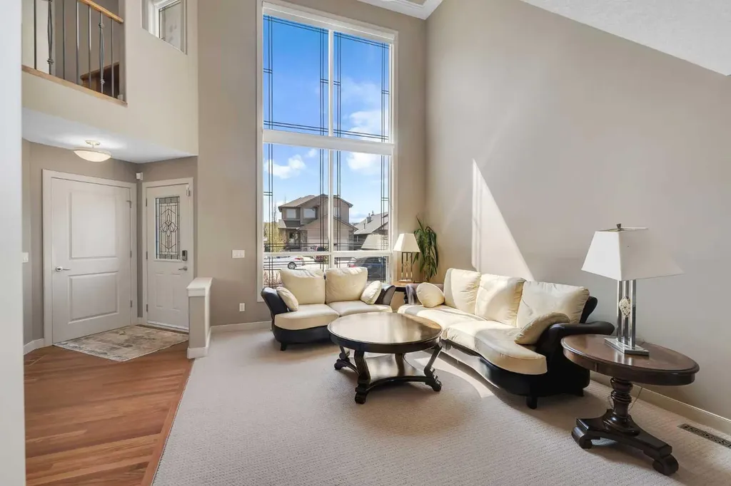 273 Everglade Circle SW Calgary AB T2Y 4M8