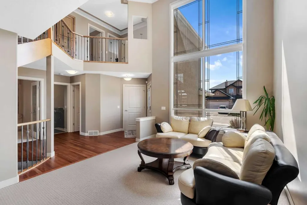 273 Everglade Circle SW Calgary AB T2Y 4M8
