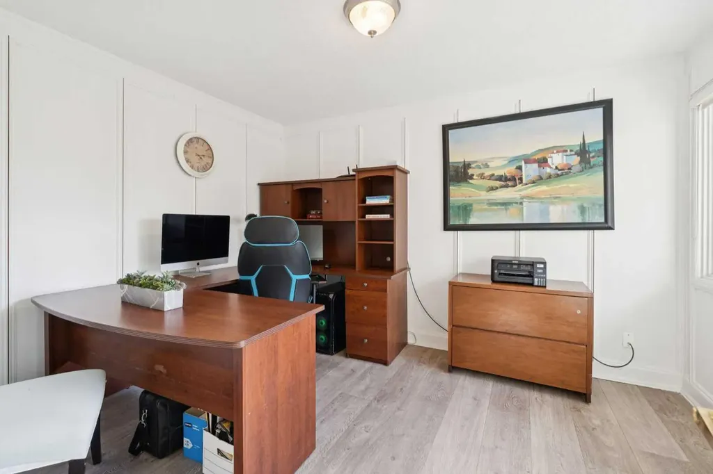 20 Midpark Crescent SE Calgary AB T2X 1P3