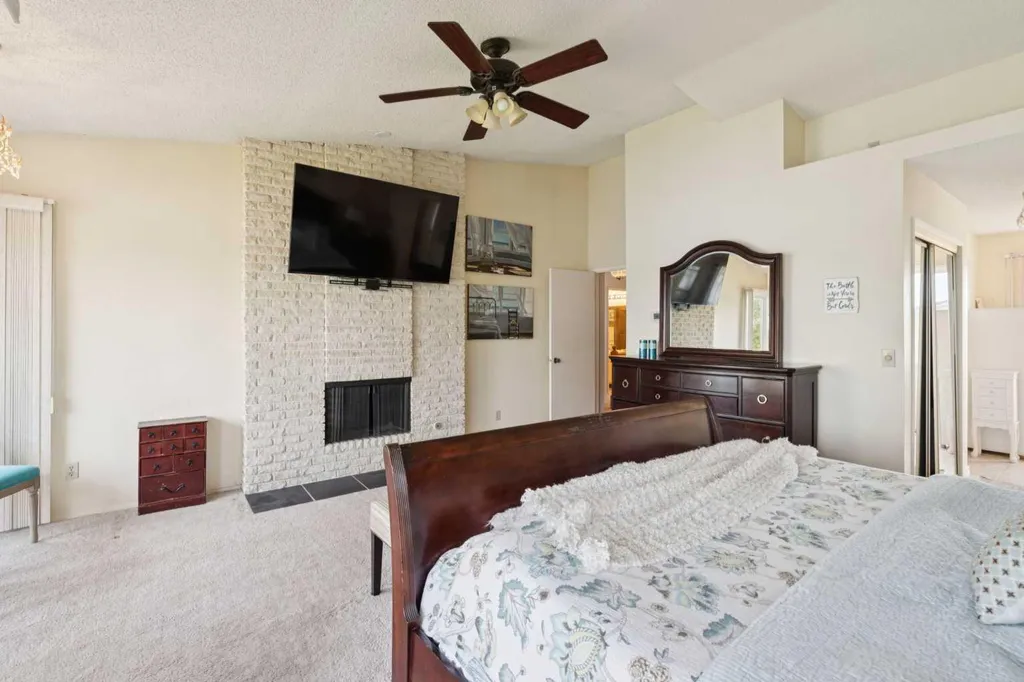 20 Midpark Crescent SE Calgary AB T2X 1P3