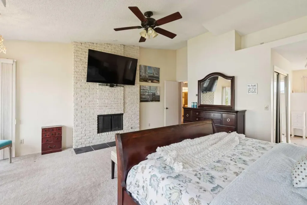 20 Midpark Crescent SE Calgary AB T2X 1P3
