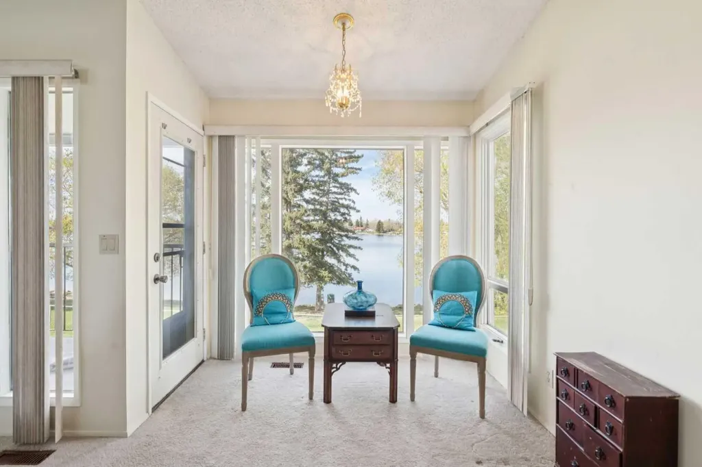 20 Midpark Crescent SE Calgary AB T2X 1P3