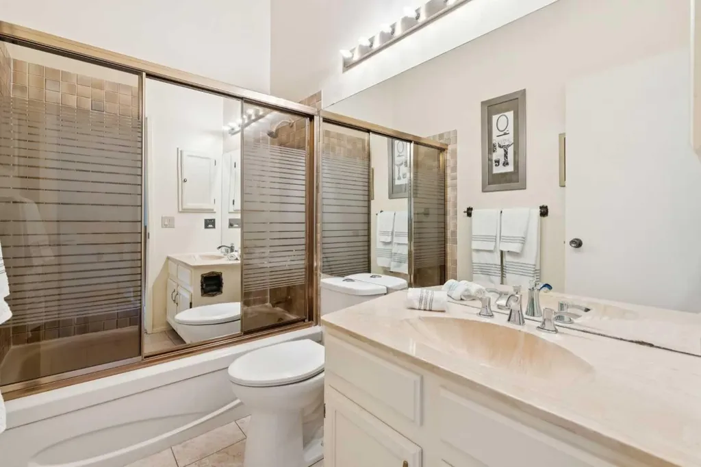 20 Midpark Crescent SE Calgary AB T2X 1P3