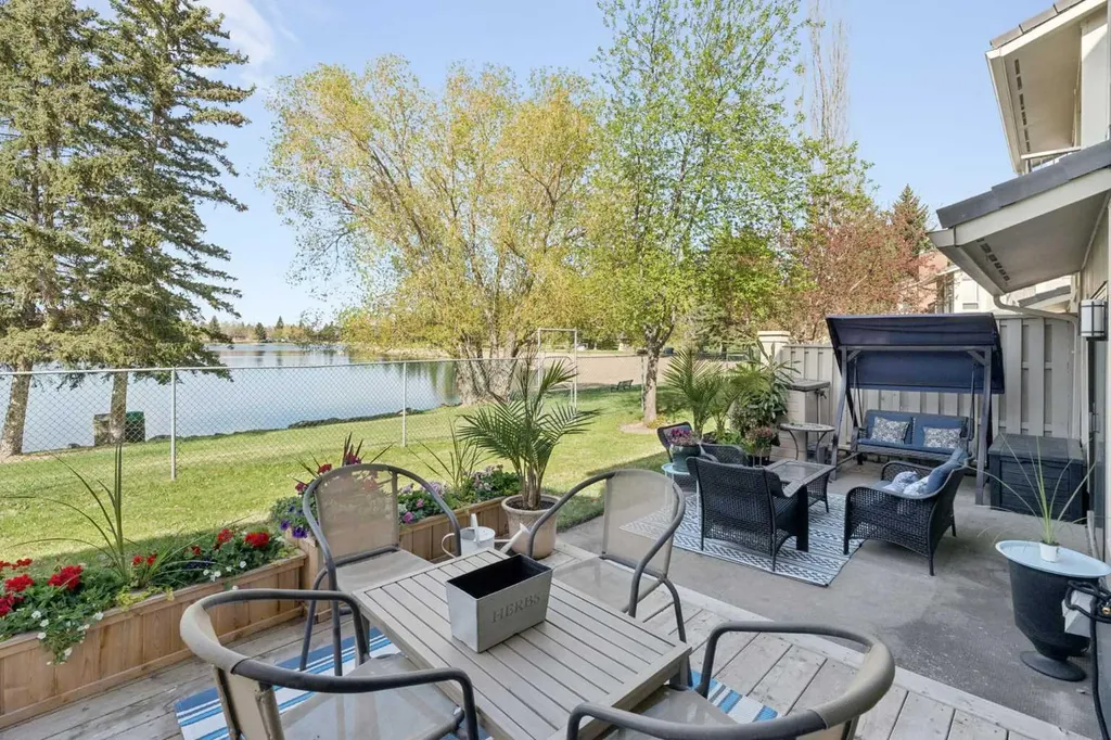 20 Midpark Crescent SE Calgary AB T2X 1P3