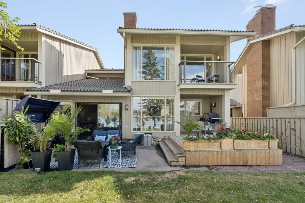 20 Midpark Crescent SE Calgary AB T2X 1P3