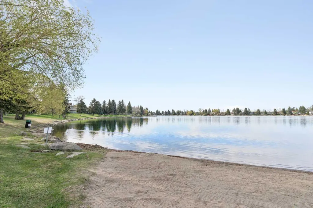 20 Midpark Crescent SE Calgary AB T2X 1P3