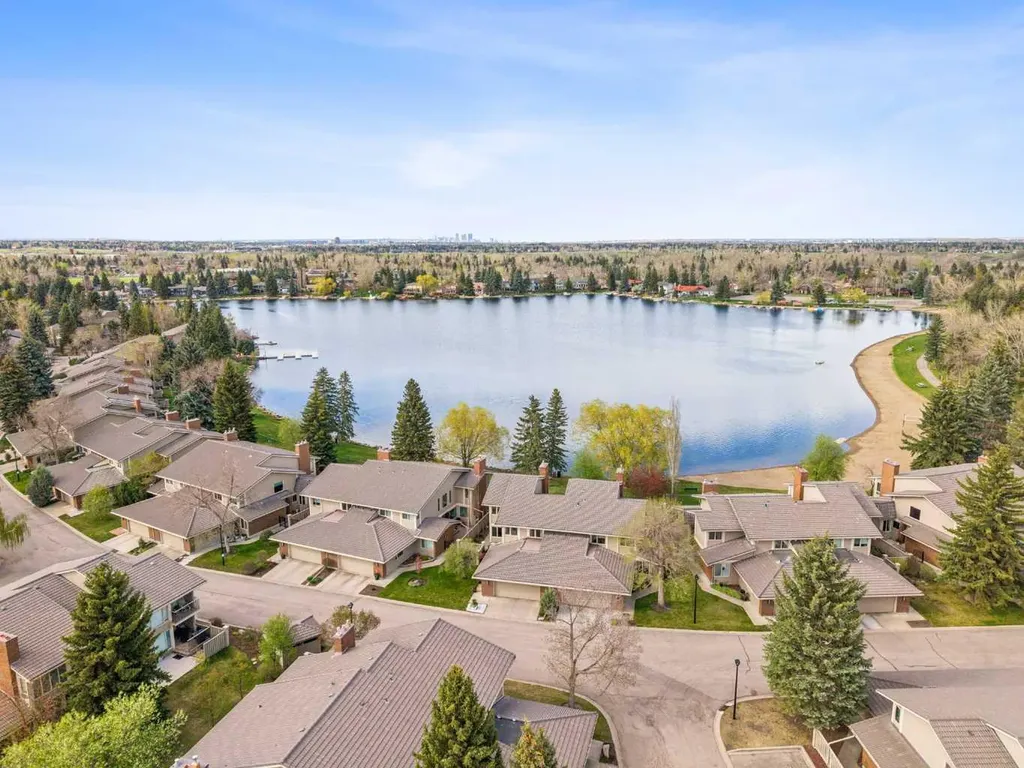 20 Midpark Crescent SE Calgary AB T2X 1P3