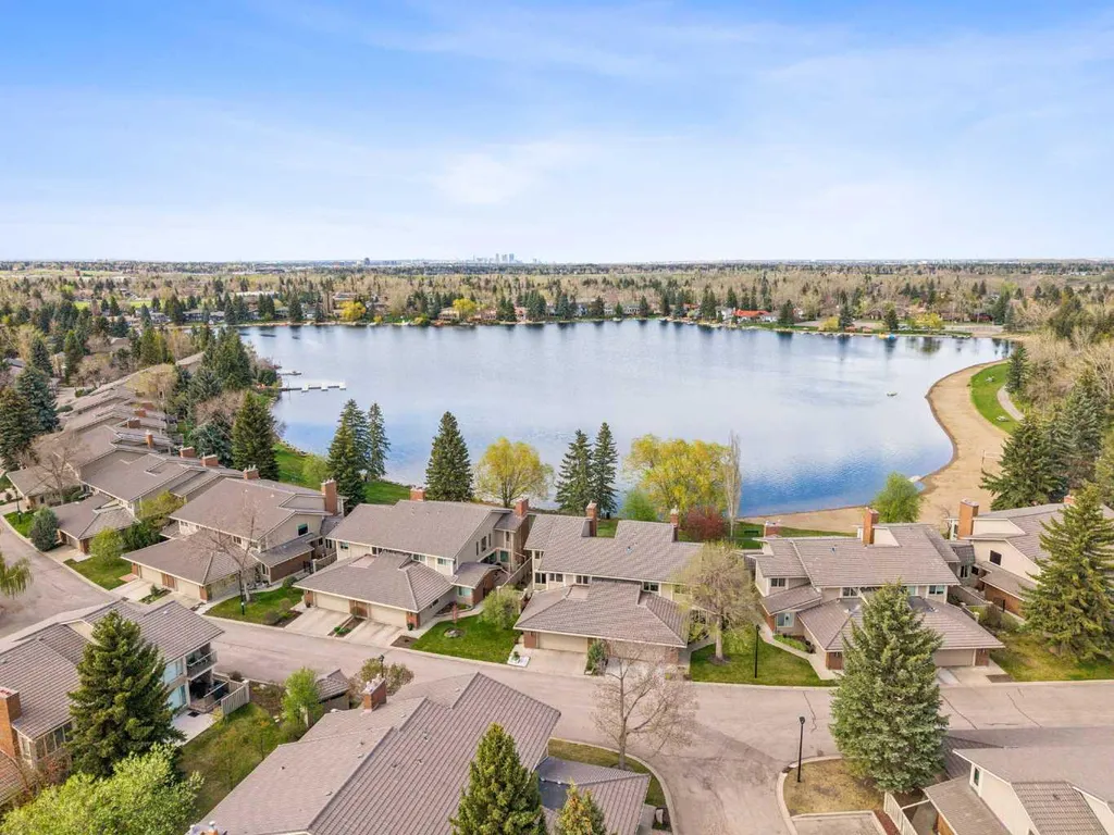 20 Midpark Crescent SE Calgary AB T2X 1P3
