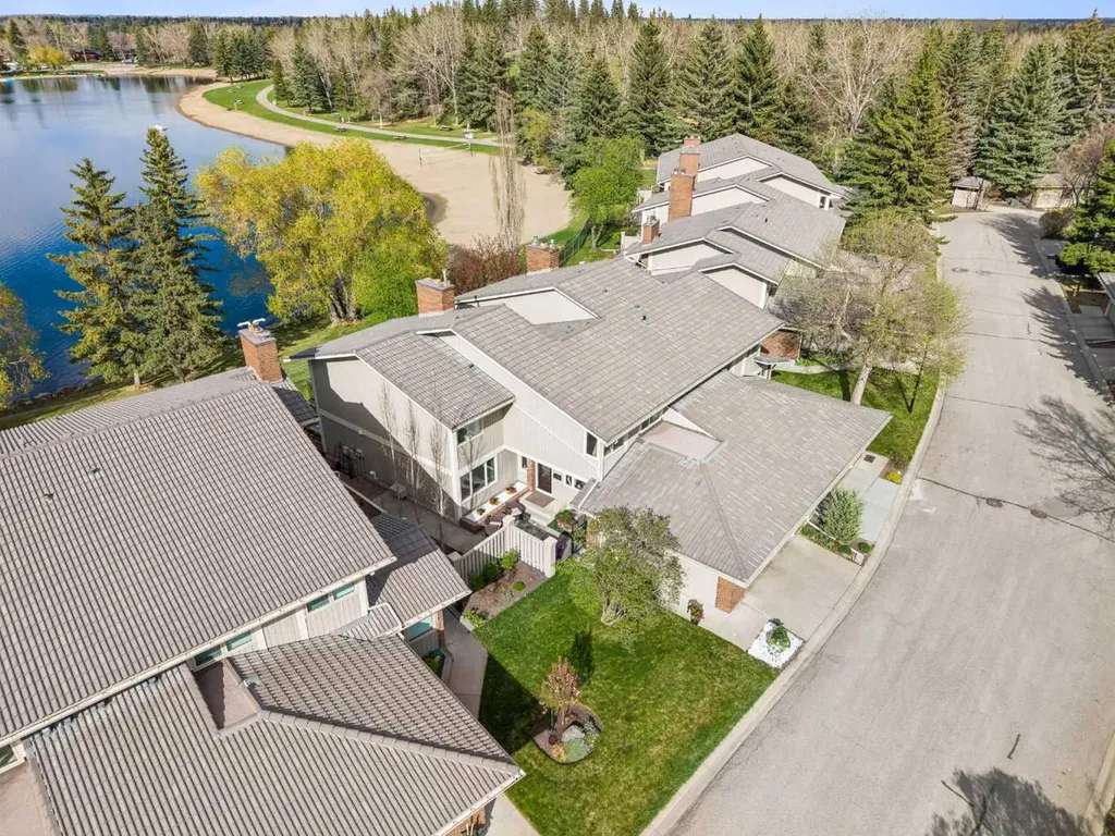 20 Midpark Crescent SE Calgary AB T2X 1P3