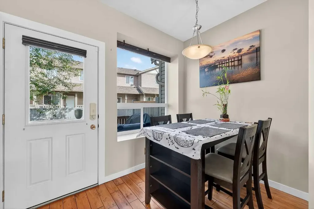 2005 Luxstone Boulevard SW Airdrie AB T4B 3J9