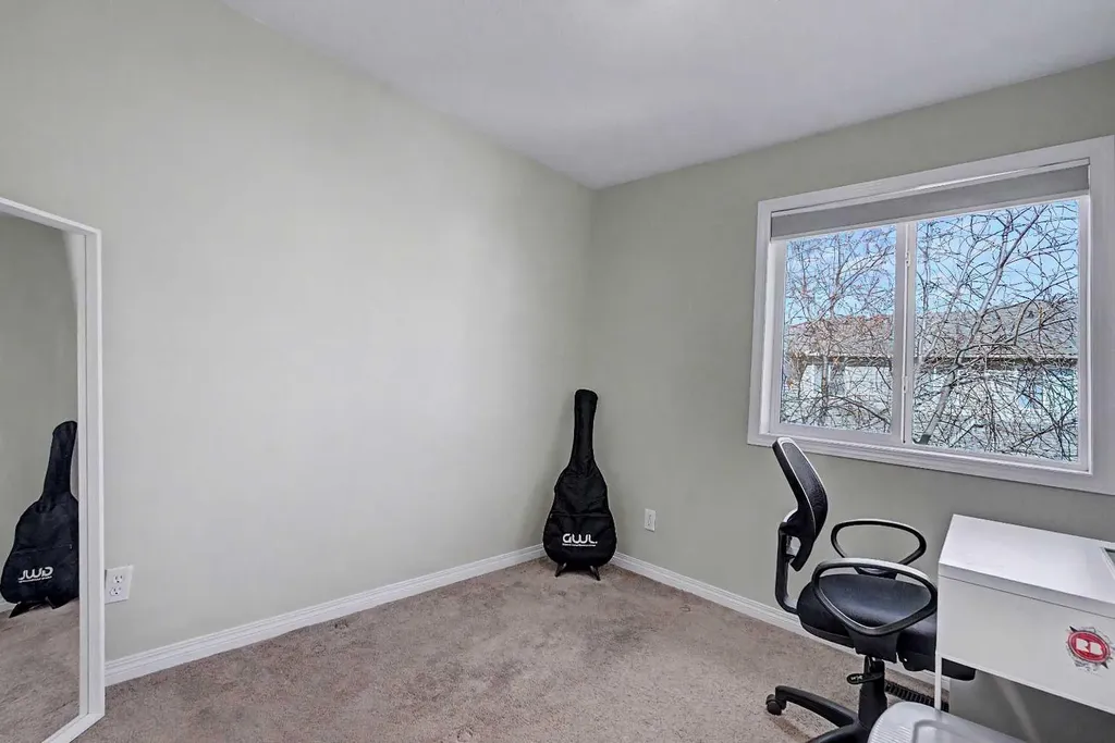 2005 Luxstone Boulevard SW Airdrie AB T4B 3J9