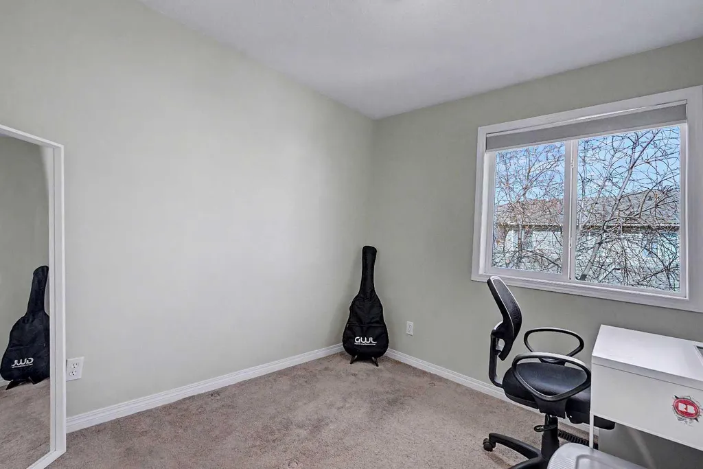 2005 Luxstone Boulevard SW Airdrie AB T4B 3J9